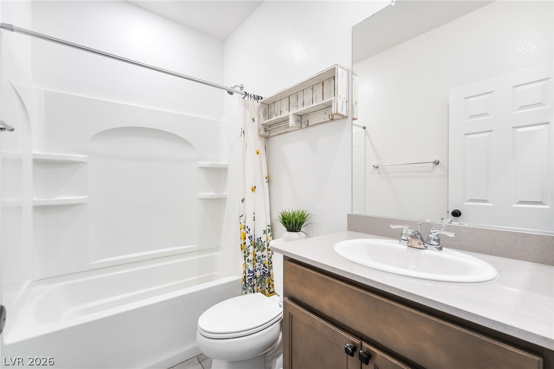 9336 Langley Avenue Property Photo 14