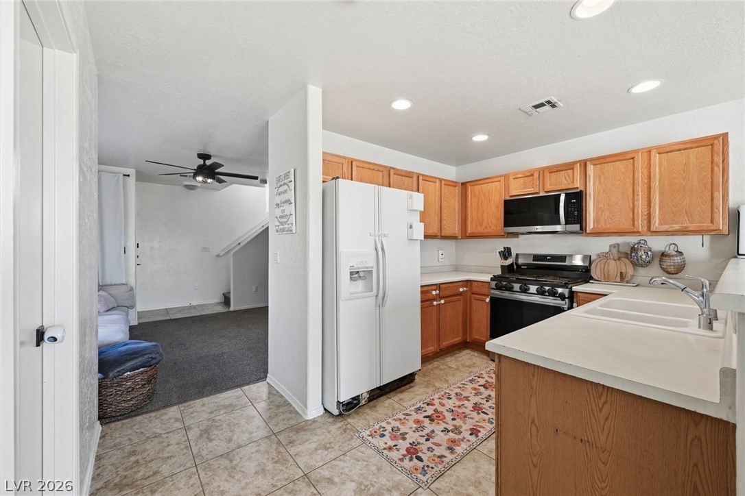 5339 Aurora Beam Avenue Property Photo 5