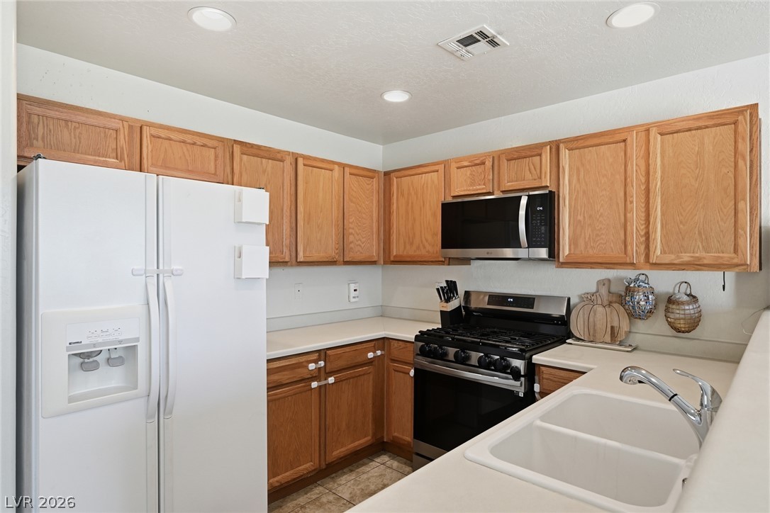 5339 Aurora Beam Avenue Property Photo 6