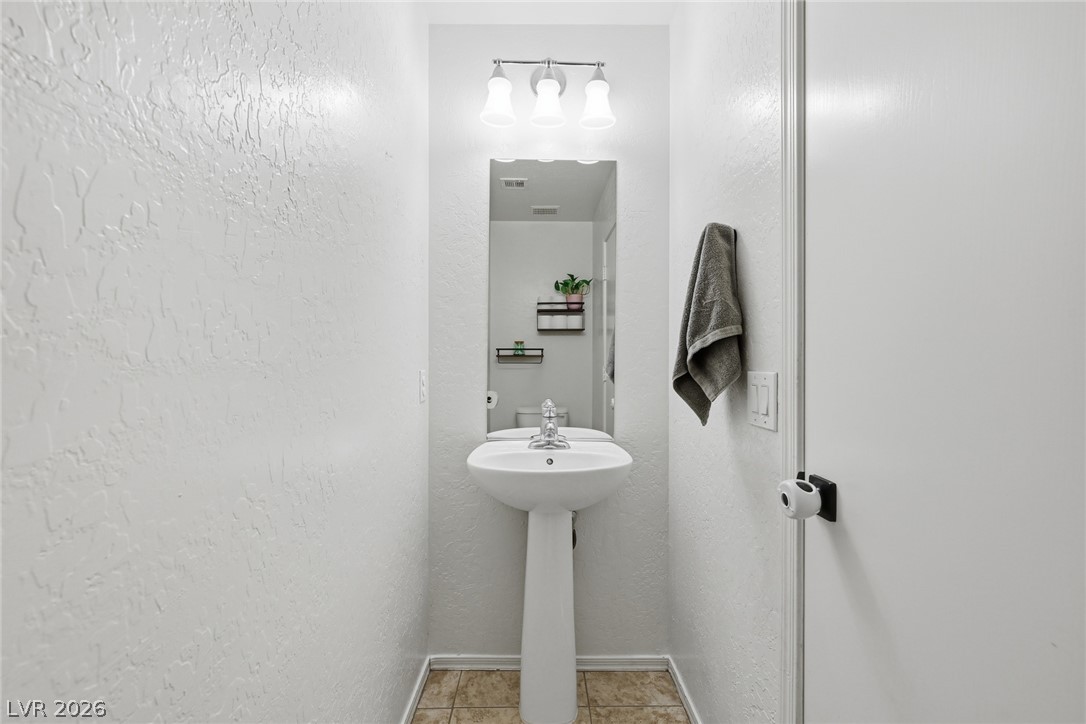 5339 Aurora Beam Avenue Property Photo 11