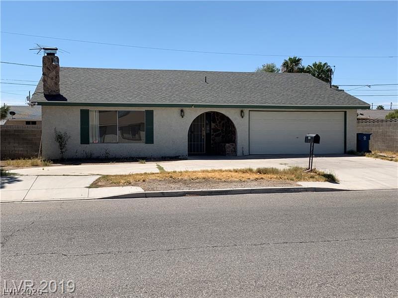 4475 East Cleveland Avenue Property Photo 1