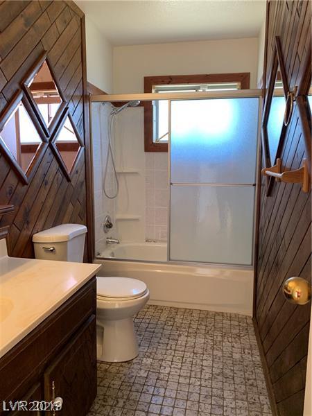 4475 East Cleveland Avenue Property Photo 12