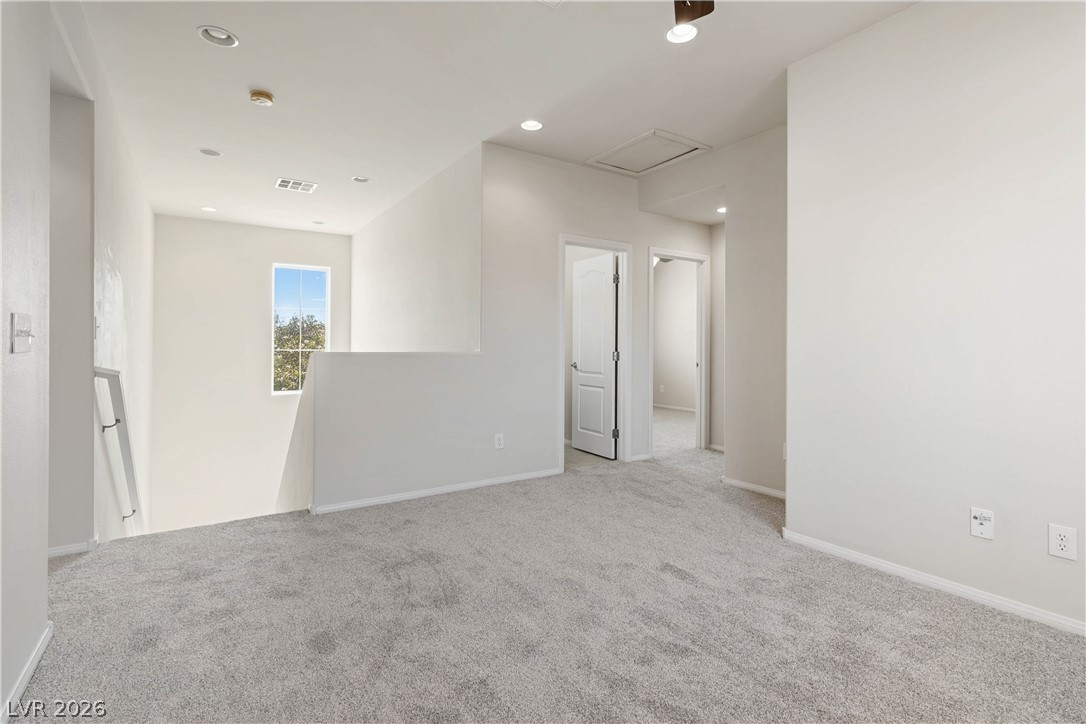 8396 Waylon Avenue Property Photo 12