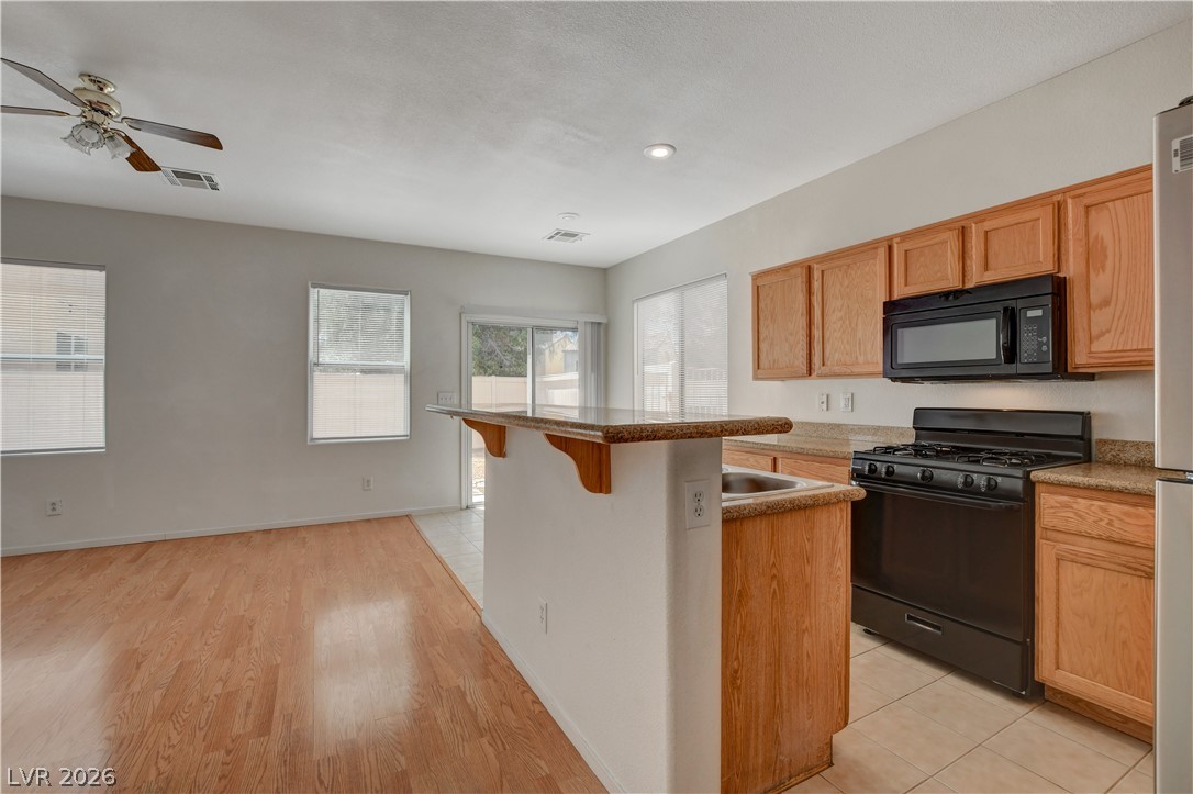10935 Sadlers Wells Street Property Photo 3
