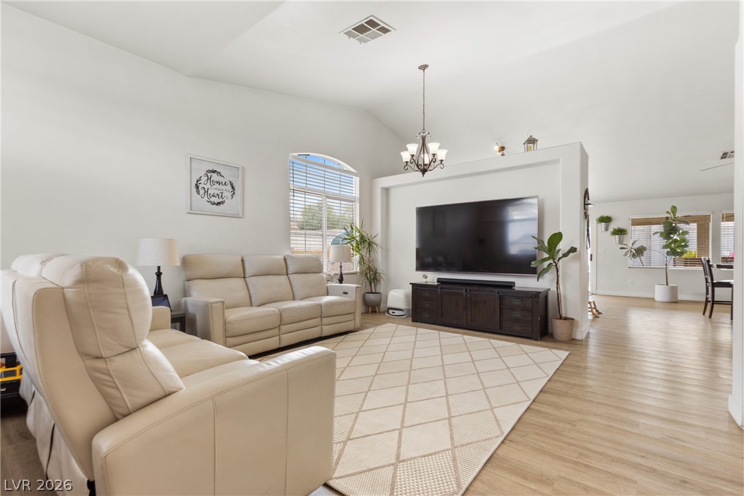 826 Samoy Street Property Photo 5