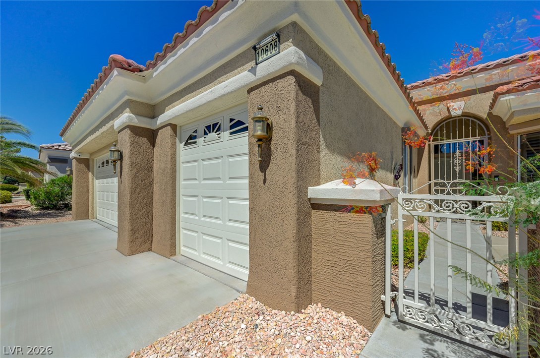 10608 Sky Meadows Property Photo 3