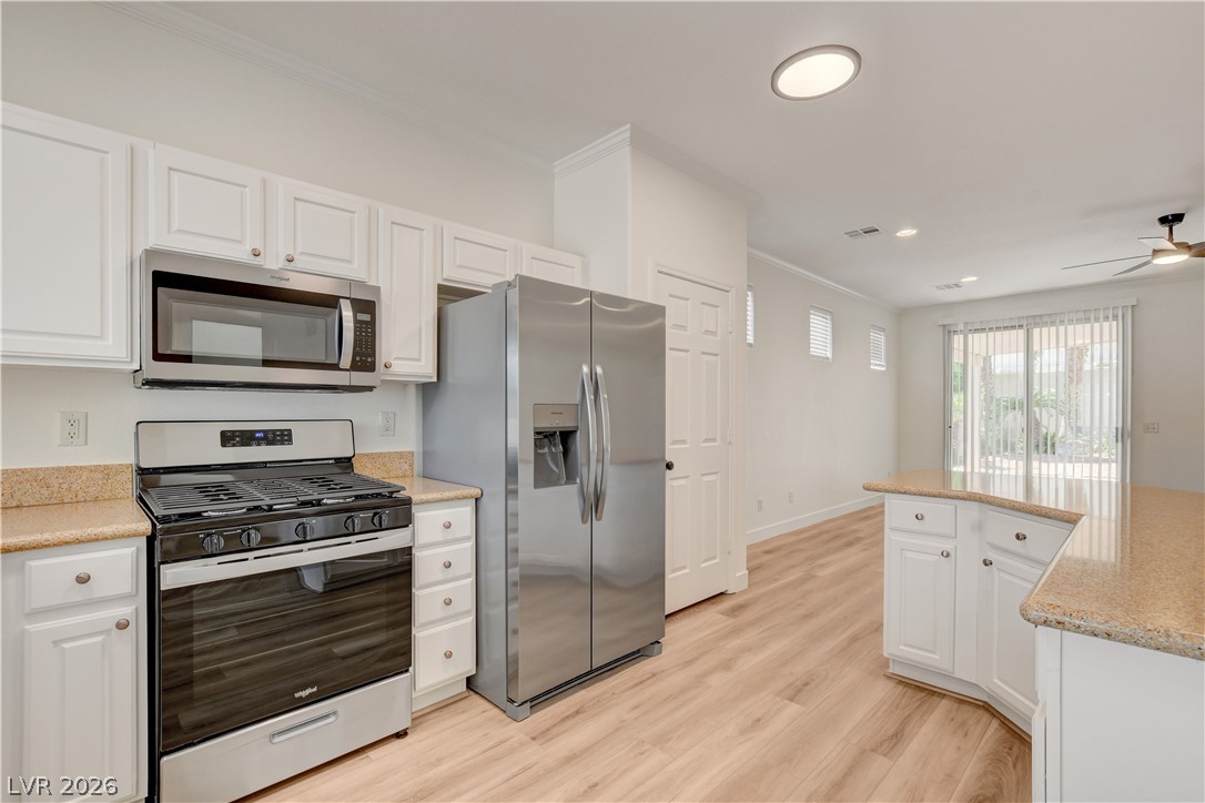 3249 Robins Creek Place Property Photo 10