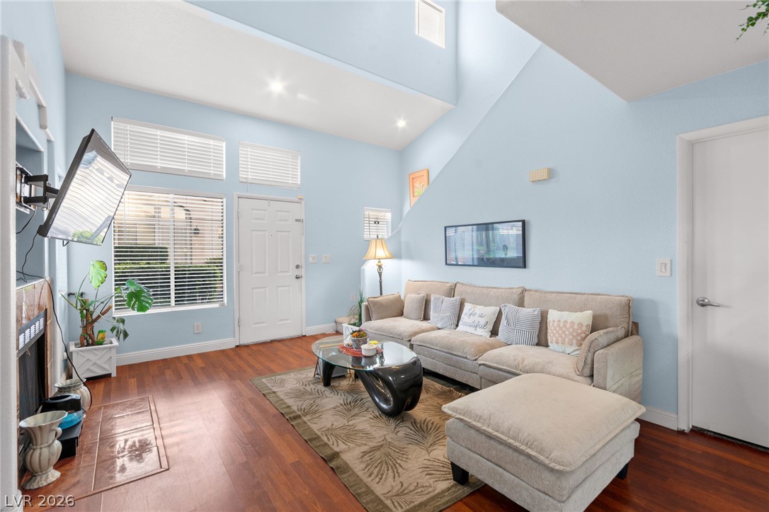6905 Coral Rock Drive Property Photo 10