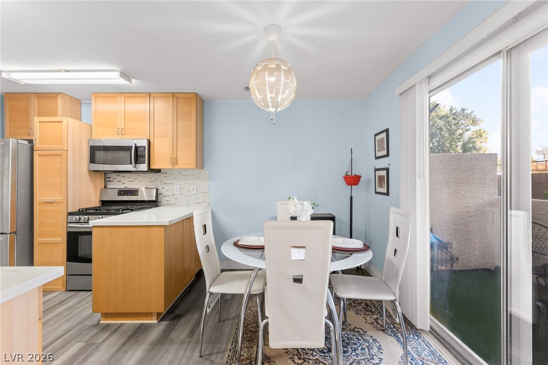 6905 Coral Rock Drive Property Photo 11