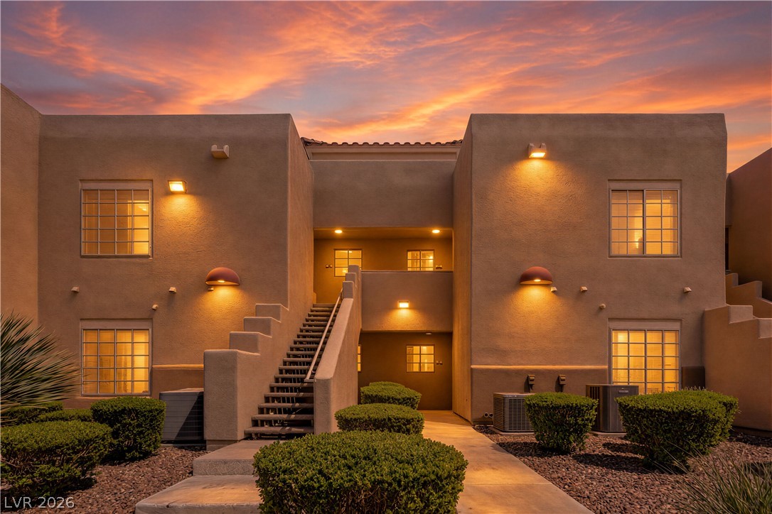 1908 Desert Falls Court 202 Property Photo 2