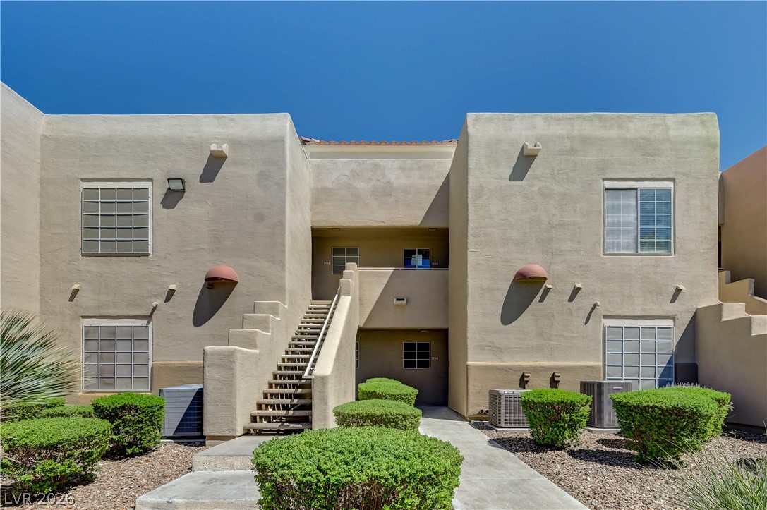 1908 Desert Falls Court 202 Property Photo 15