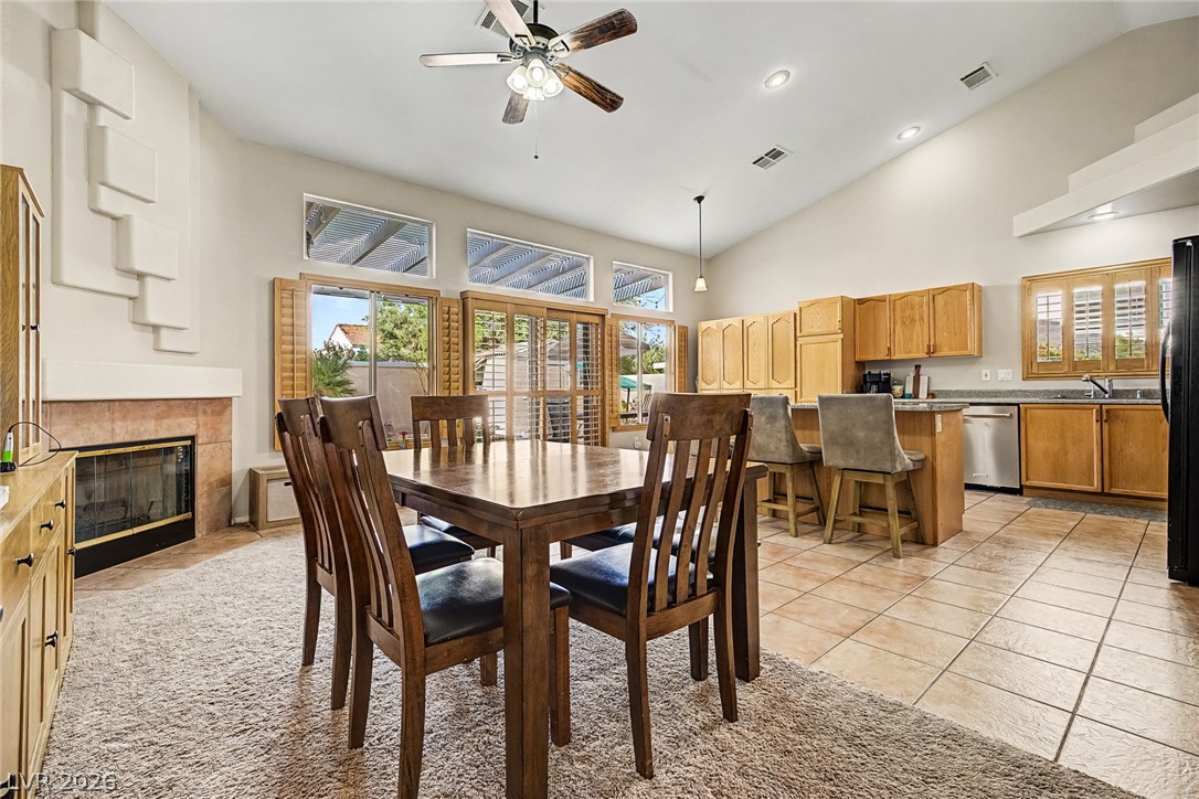 7632 Twisted Pine Avenue Property Photo 13