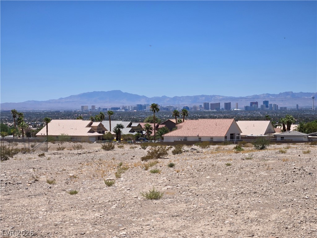 255 Vista Valley Street Property Photo 1