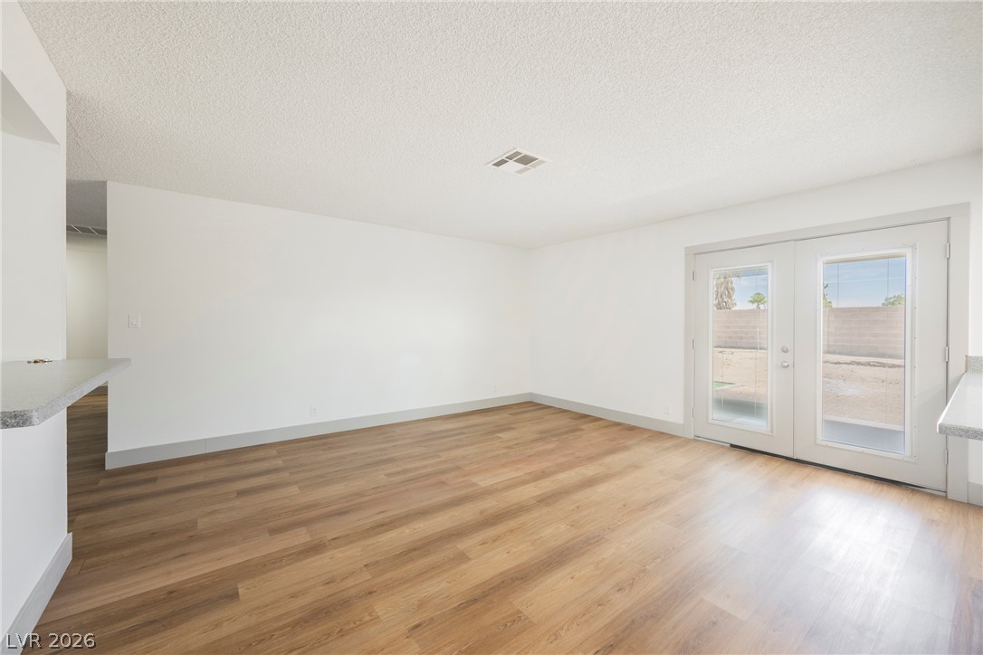 2705 Valparaiso Street Property Photo 12