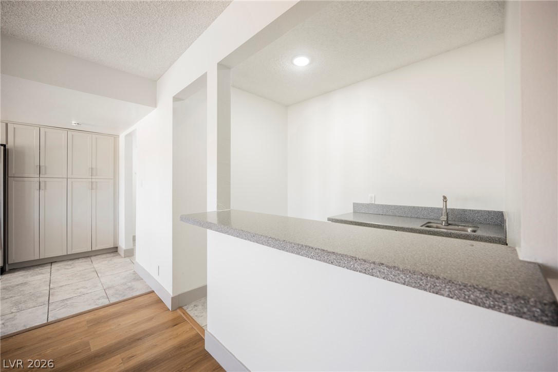 2705 Valparaiso Street Property Photo 17