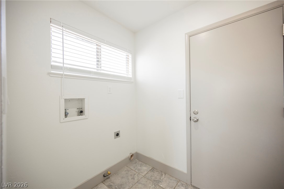 2705 Valparaiso Street Property Photo 25
