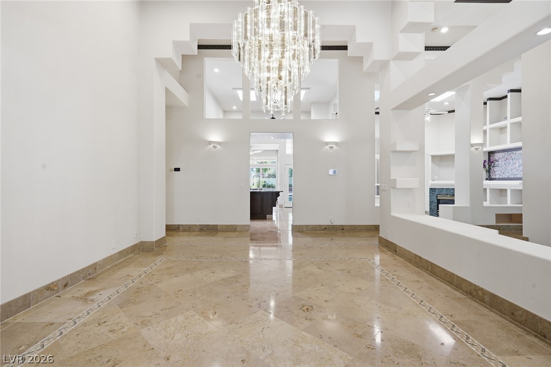 2212 Chatsworth Court Property Photo 1