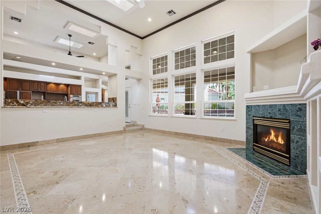 2212 Chatsworth Court Property Photo 13