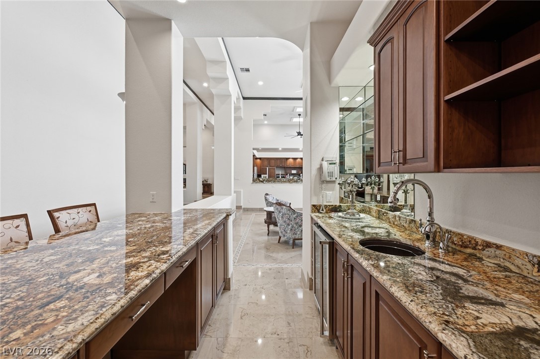 2212 Chatsworth Court Property Photo 31