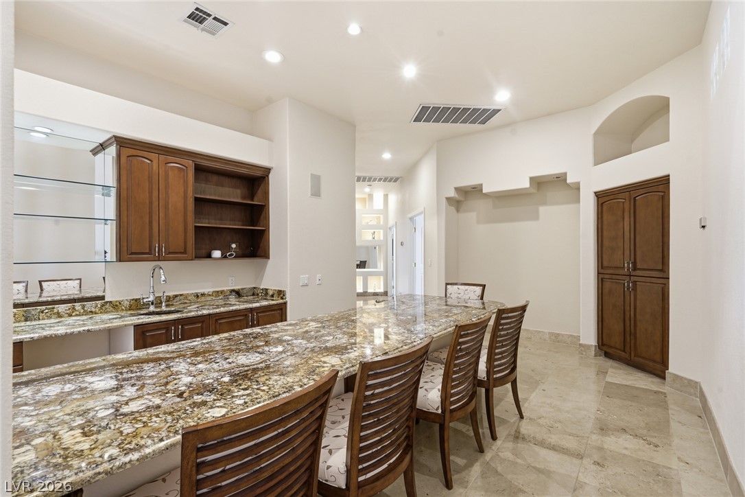 2212 Chatsworth Court Property Photo 32