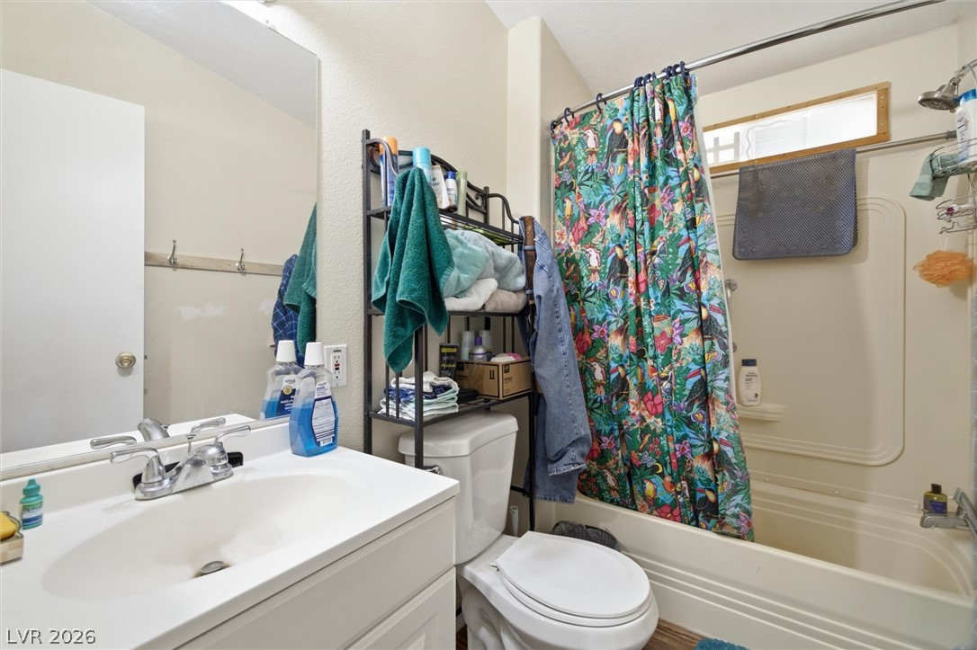 1931 West Carrol Street Property Photo 14