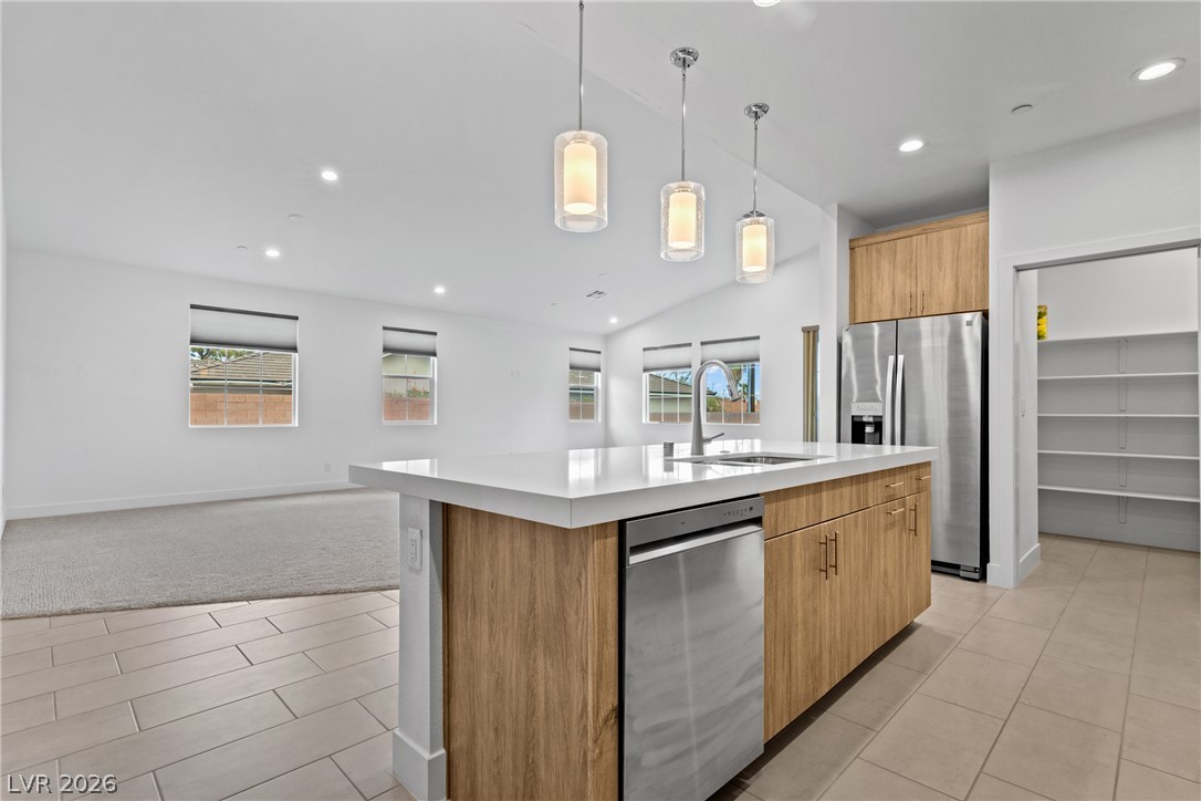 625 Robin Lane Property Photo 14