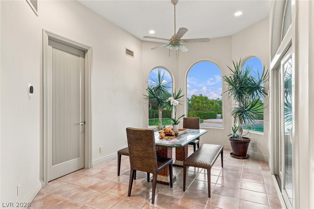 5030 Spanish Hills Drive Property Photo 21