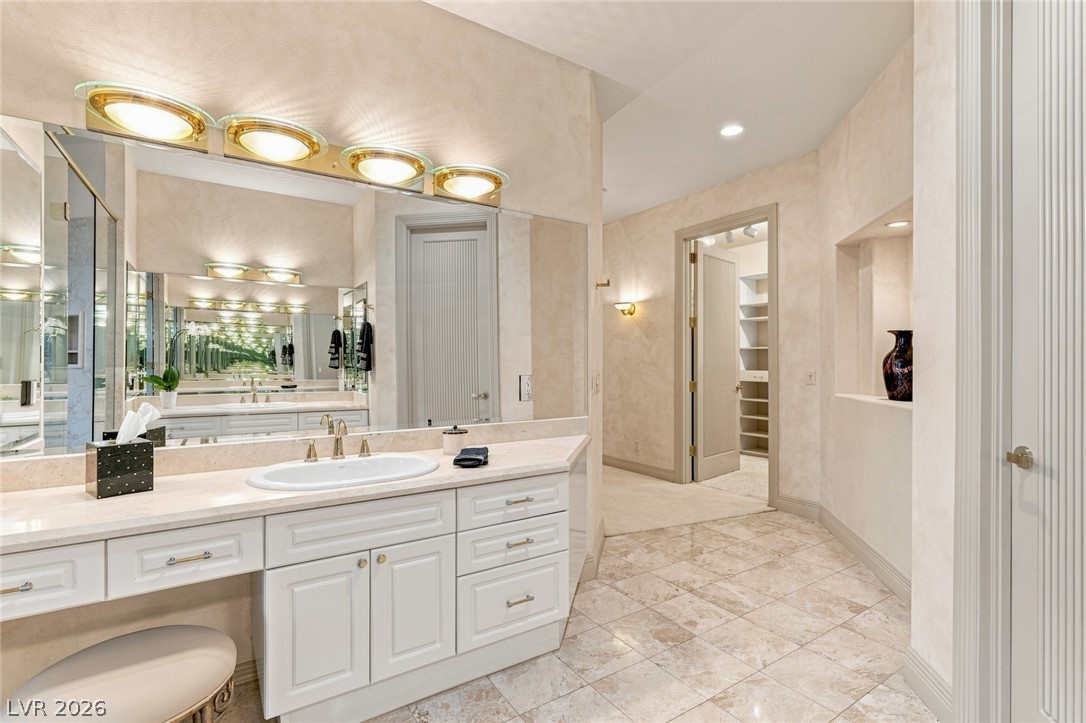 5030 Spanish Hills Drive Property Photo 32