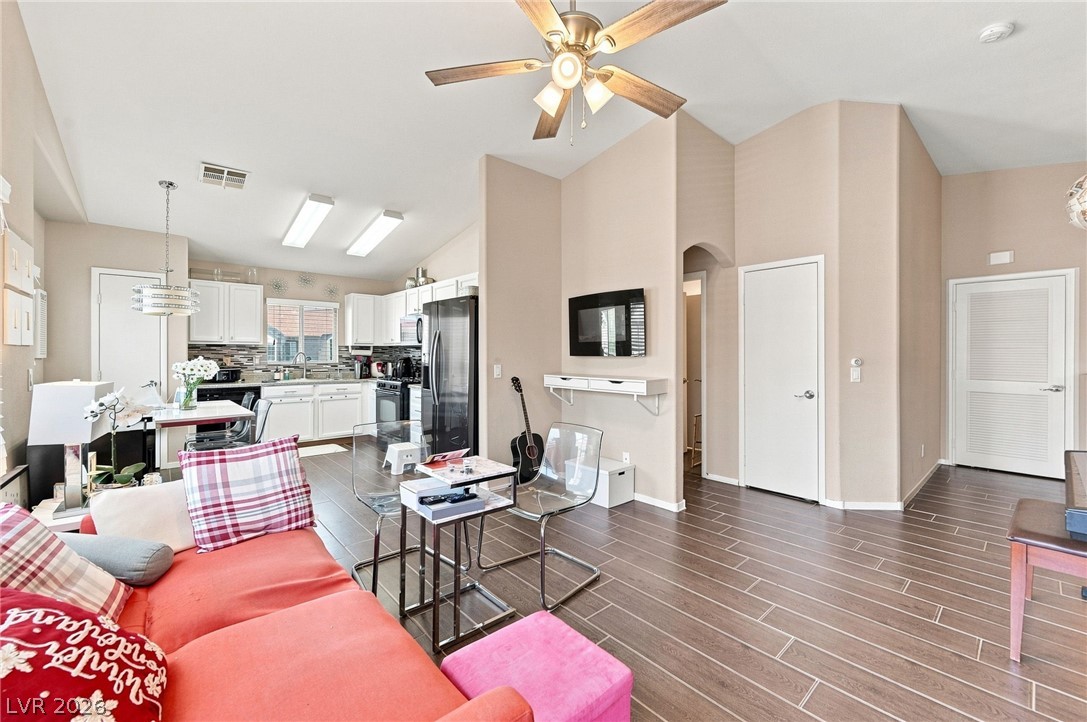 6471 Saddle Up Avenue 101 Property Photo 8
