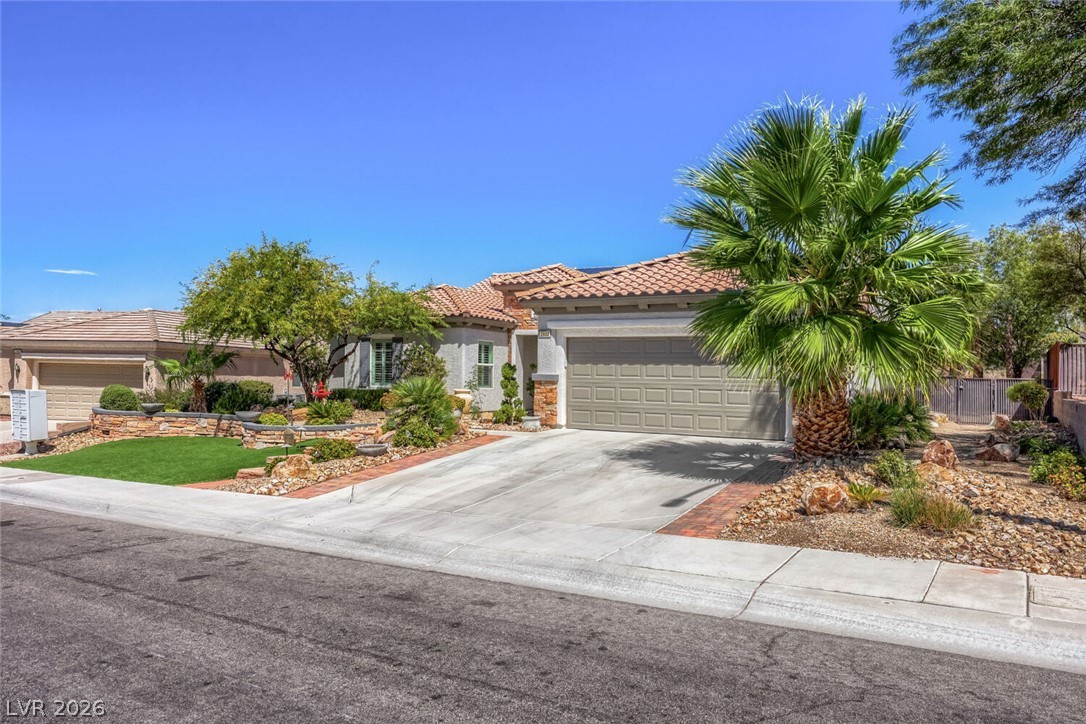 2992 Foxtail Creek Avenue Property Photo 10