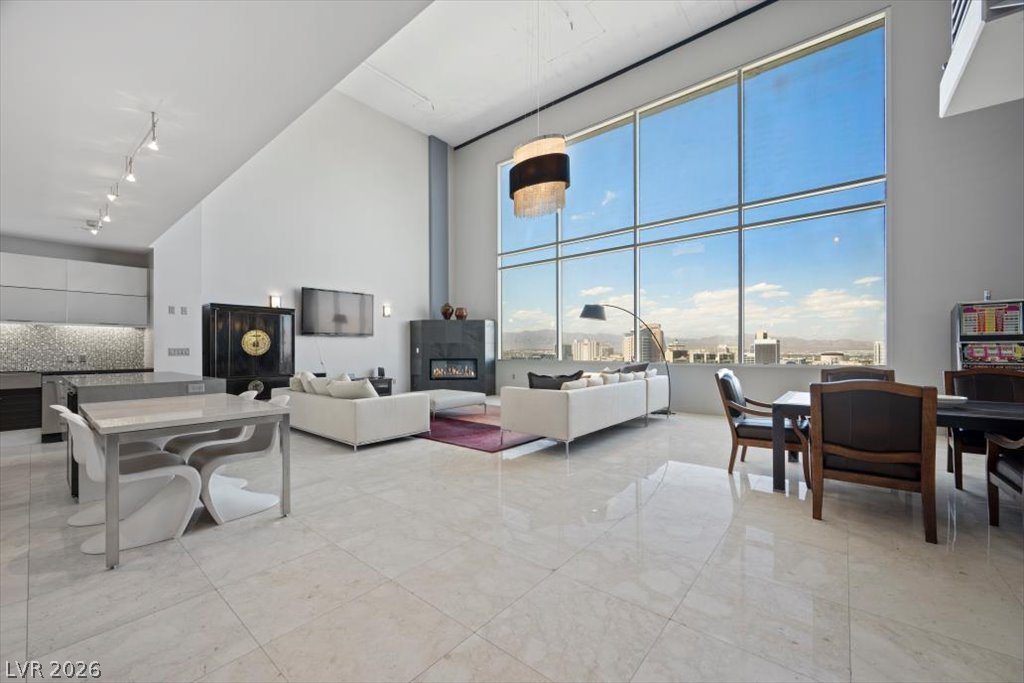 900 Las Vegas Boulevard 1508 Property Photo 5