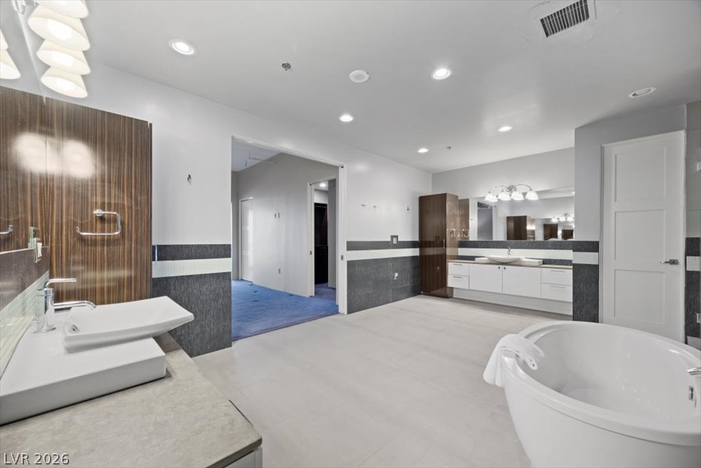 900 Las Vegas Boulevard 1508 Property Photo 35