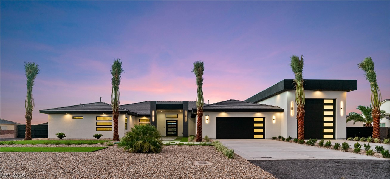 470 East Paradise Hills Drive Property Photo 1