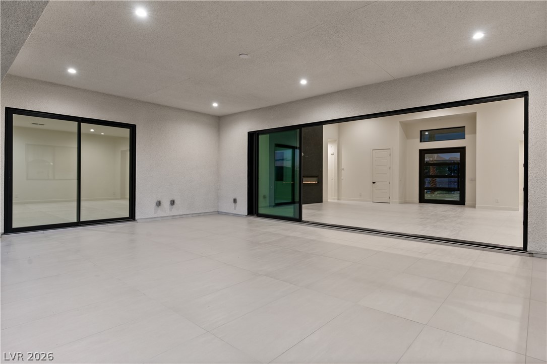 470 East Paradise Hills Drive Property Photo 25