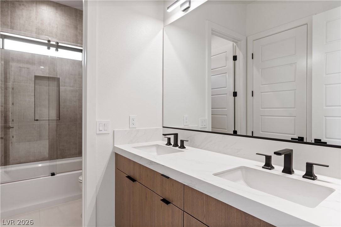 470 East Paradise Hills Drive Property Photo 45