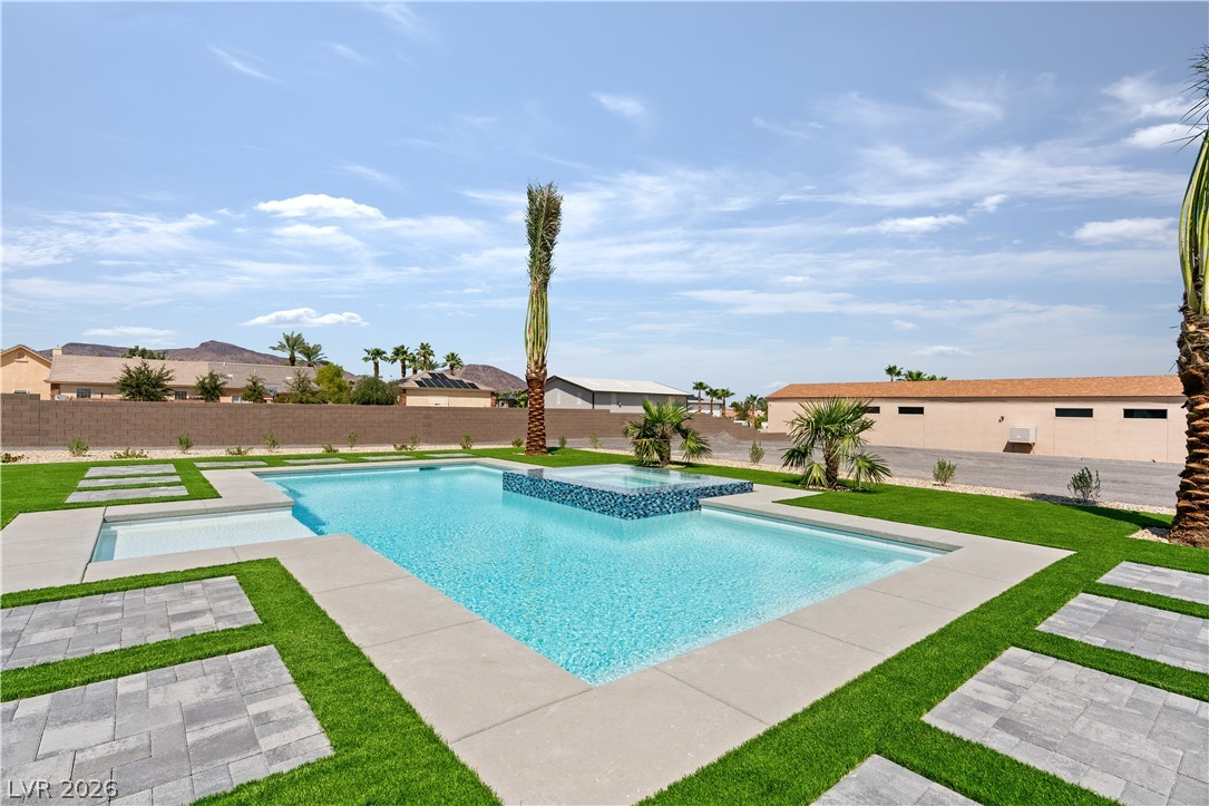 470 East Paradise Hills Drive Property Photo 52