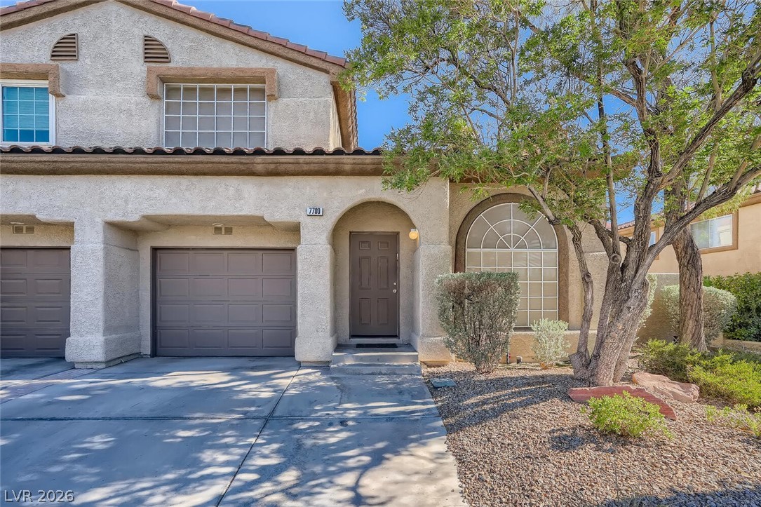 7700 Almeria Avenue Property Photo 3