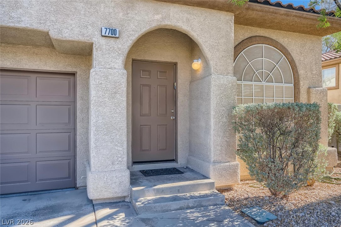 7700 Almeria Avenue Property Photo 4