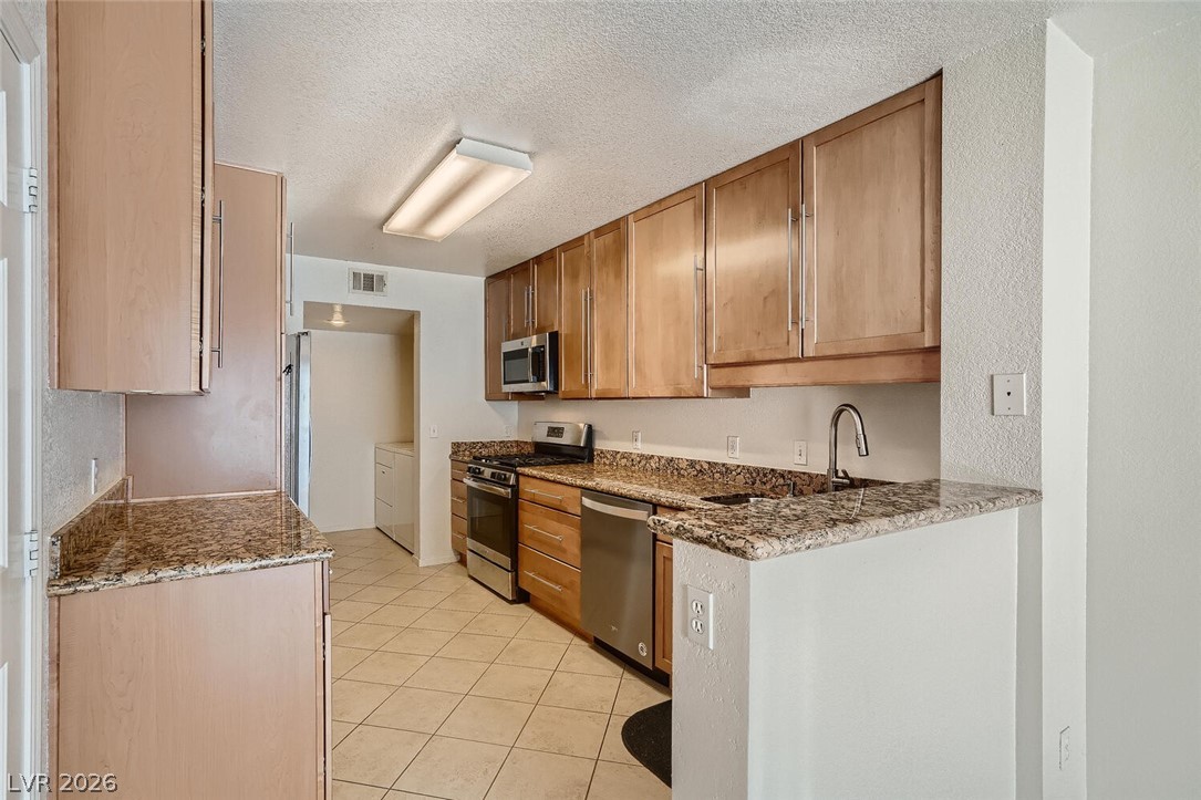 7700 Almeria Avenue Property Photo 10