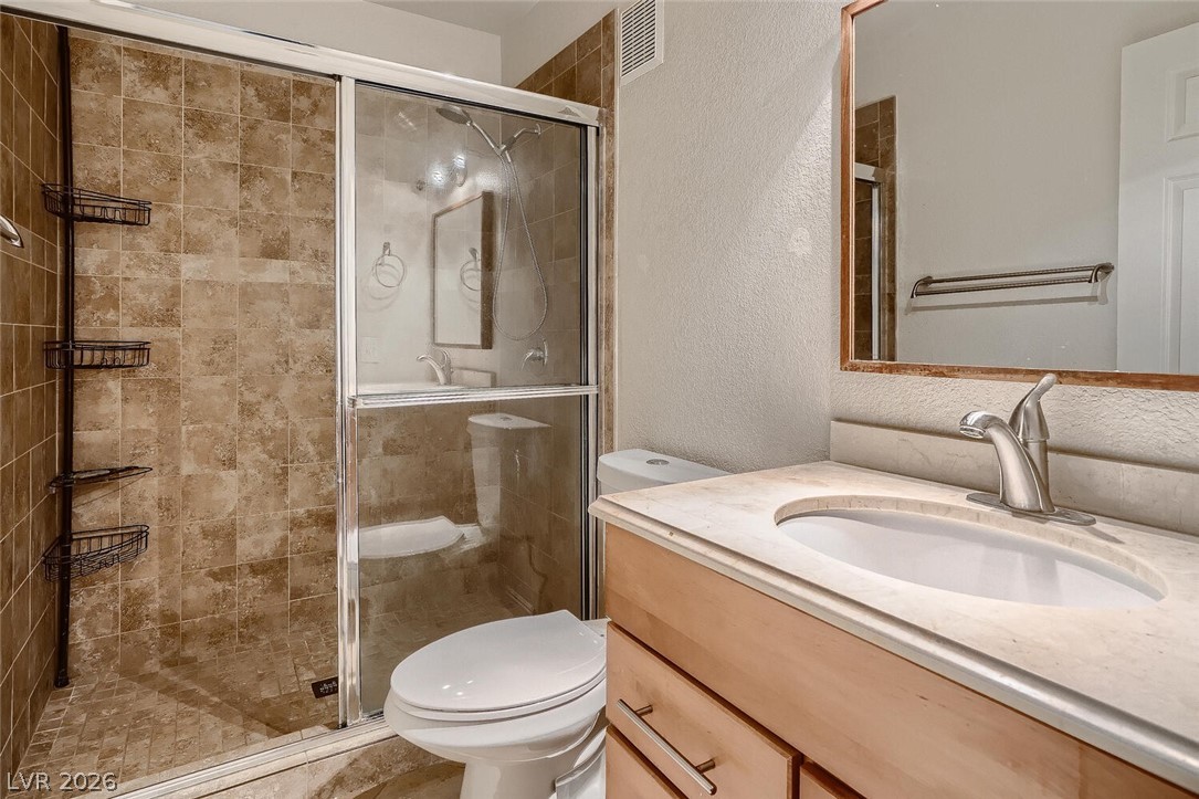 7700 Almeria Avenue Property Photo 18