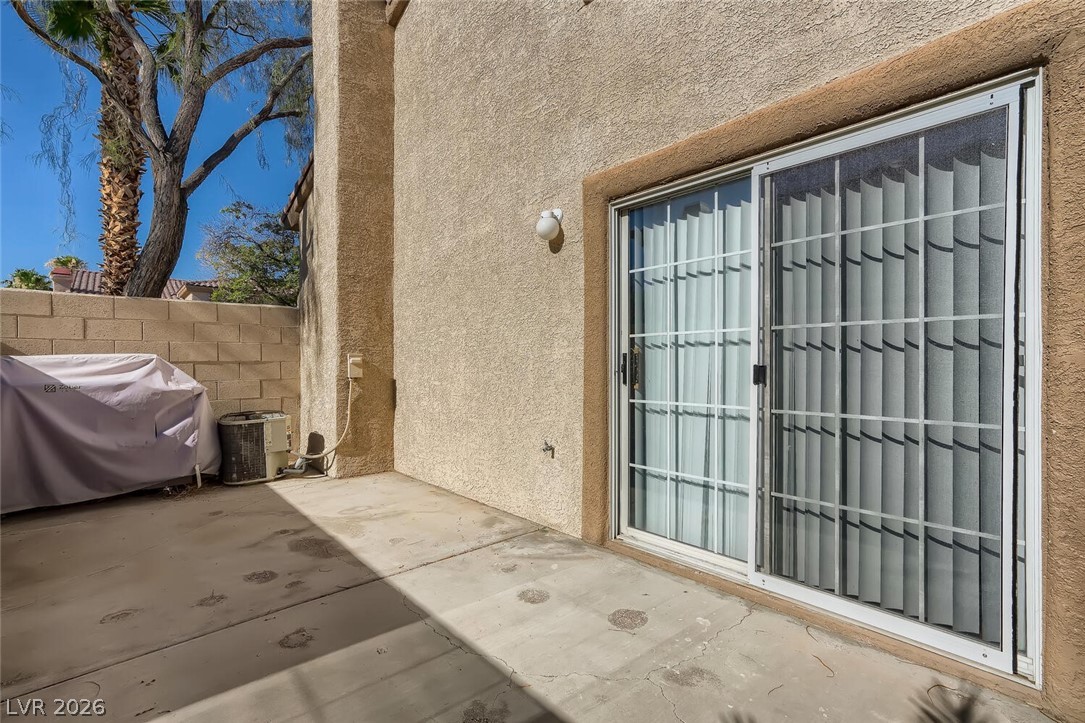 7700 Almeria Avenue Property Photo 23