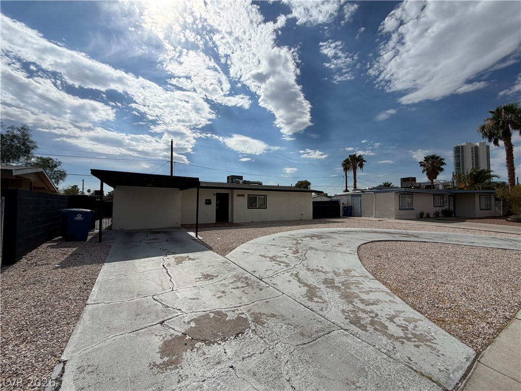 2021 Santa Clara Drive Property Photo 4
