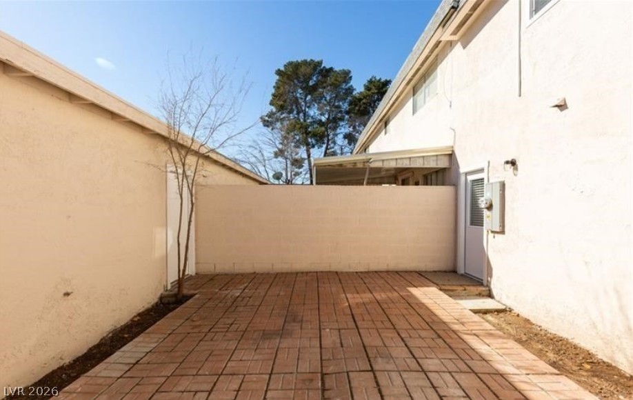 135 Greenbriar Townhouse Way Property Photo 13