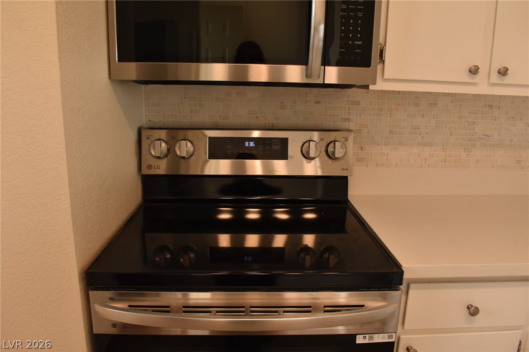 2056 Mesquite Lane 303 Property Photo 3