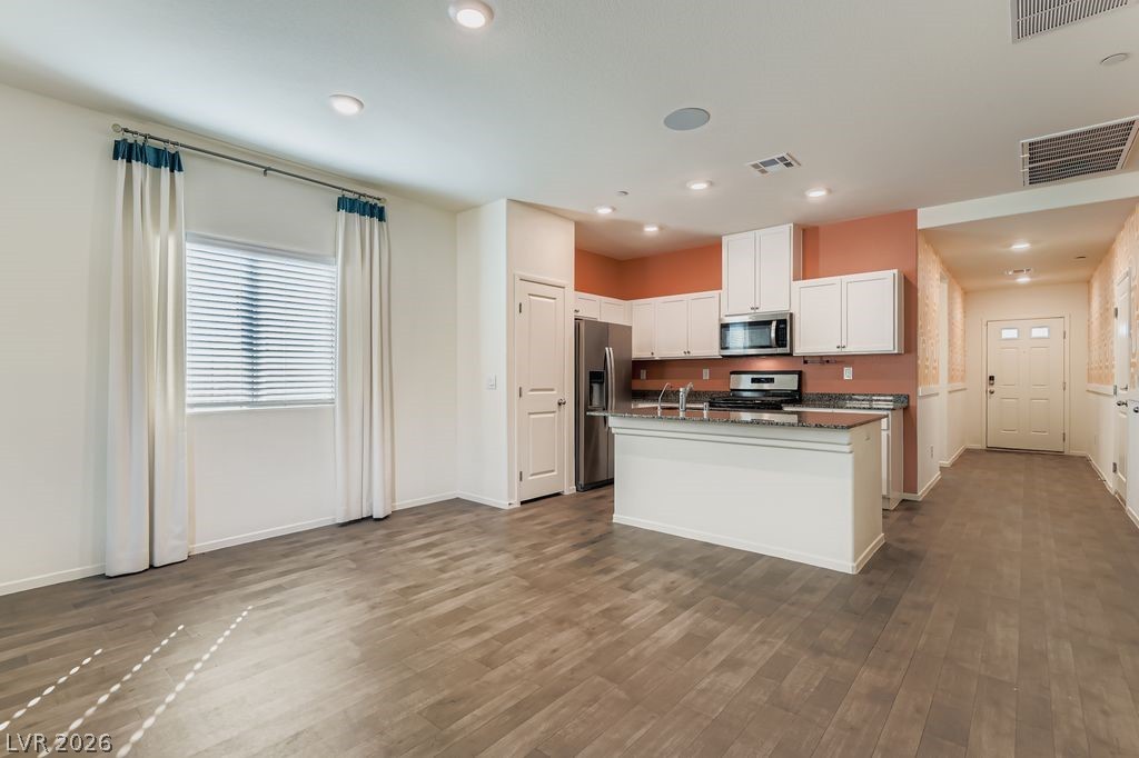 360 Canary Song Drive Property Photo 8