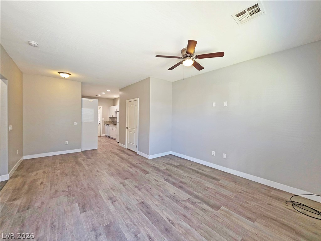1121 Sixshooter Avenue 1 Property Photo 3
