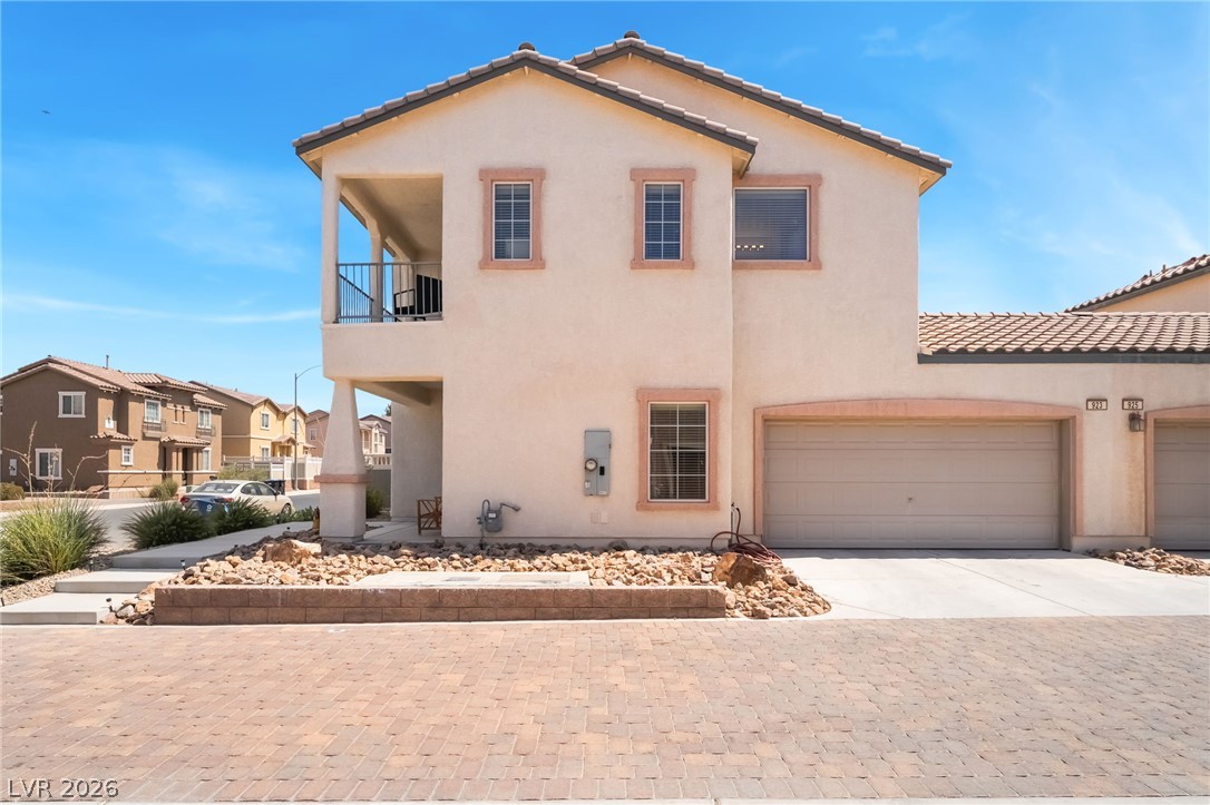 923 Sable Chase Place Property Photo 2