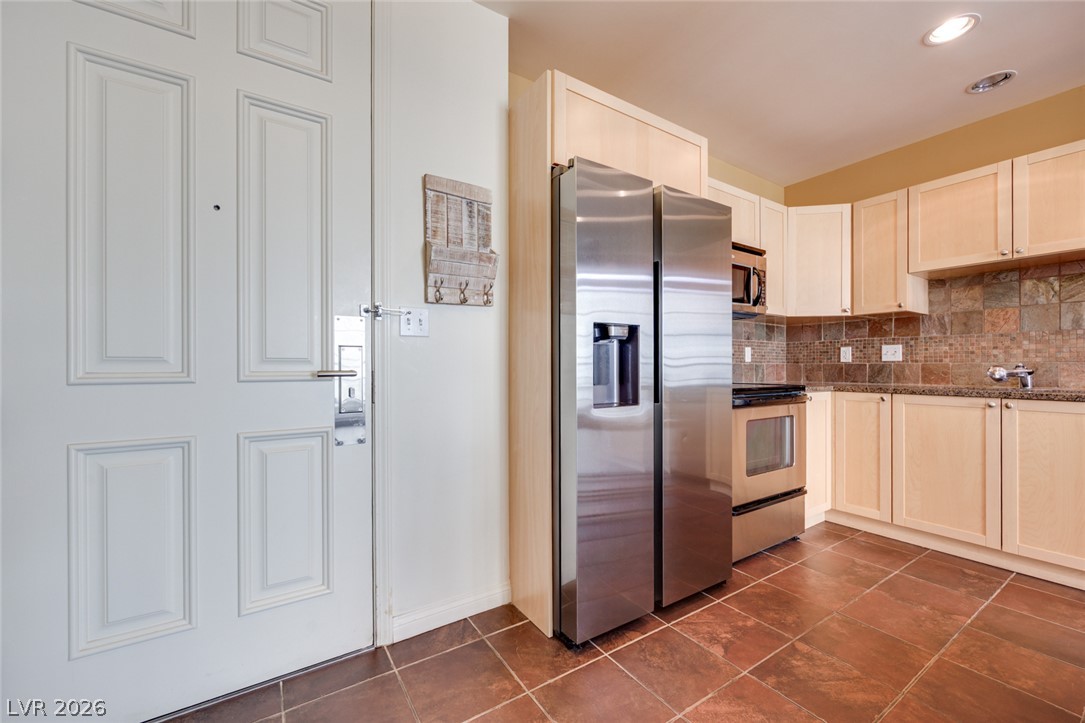 2455 West Serene Avenue 603 Property Photo 6