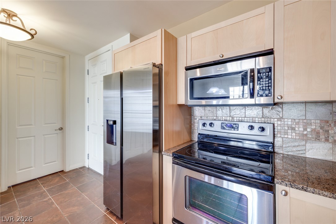 2455 West Serene Avenue 603 Property Photo 14