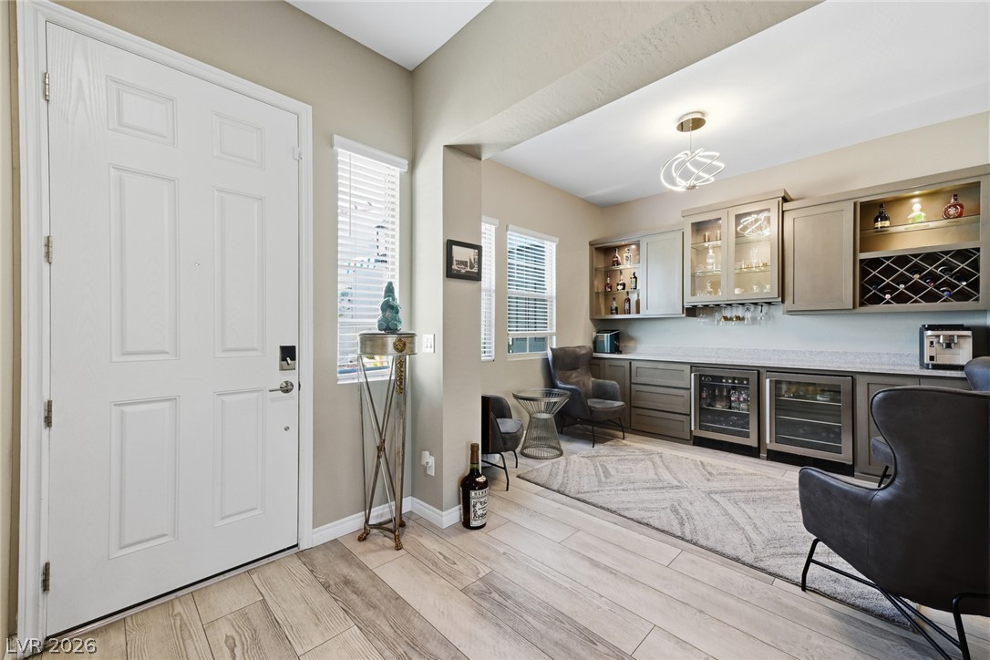 689 Corelli Cove Street Property Photo 8